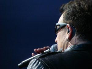 Bono on ensimmäistä kertaa ehdolla vuoden naiseksi.